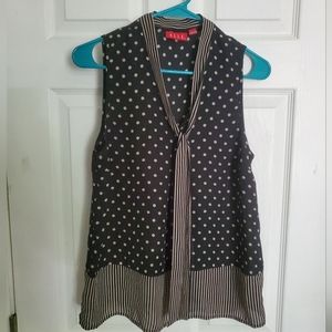 Elle polka dot top